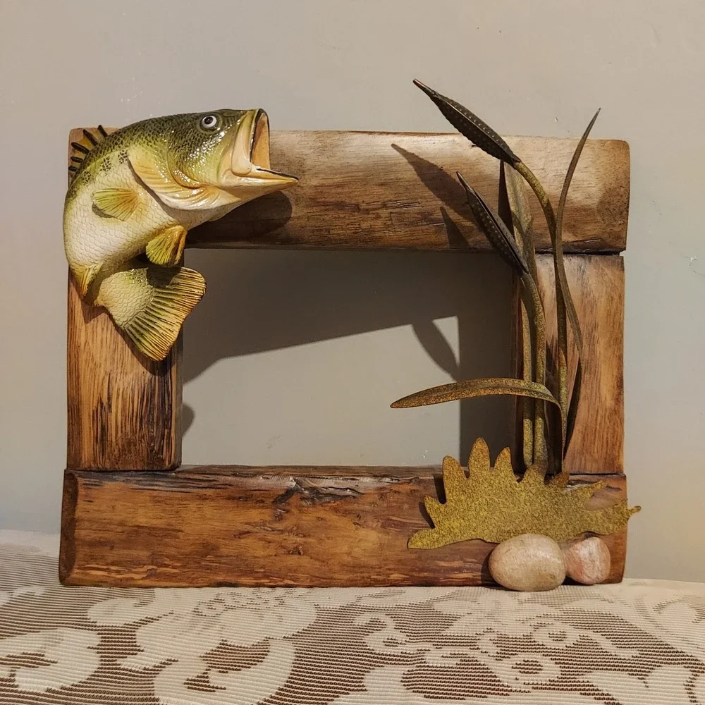 Rustic Wood 4x6 Picture Frame 3D Largemouth Bass Fishing Lodge Cabin  No Glass